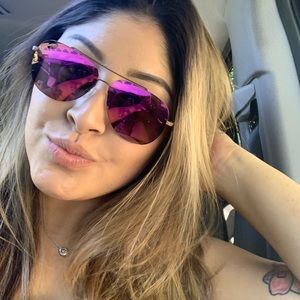 Meet your Posher, Krystal